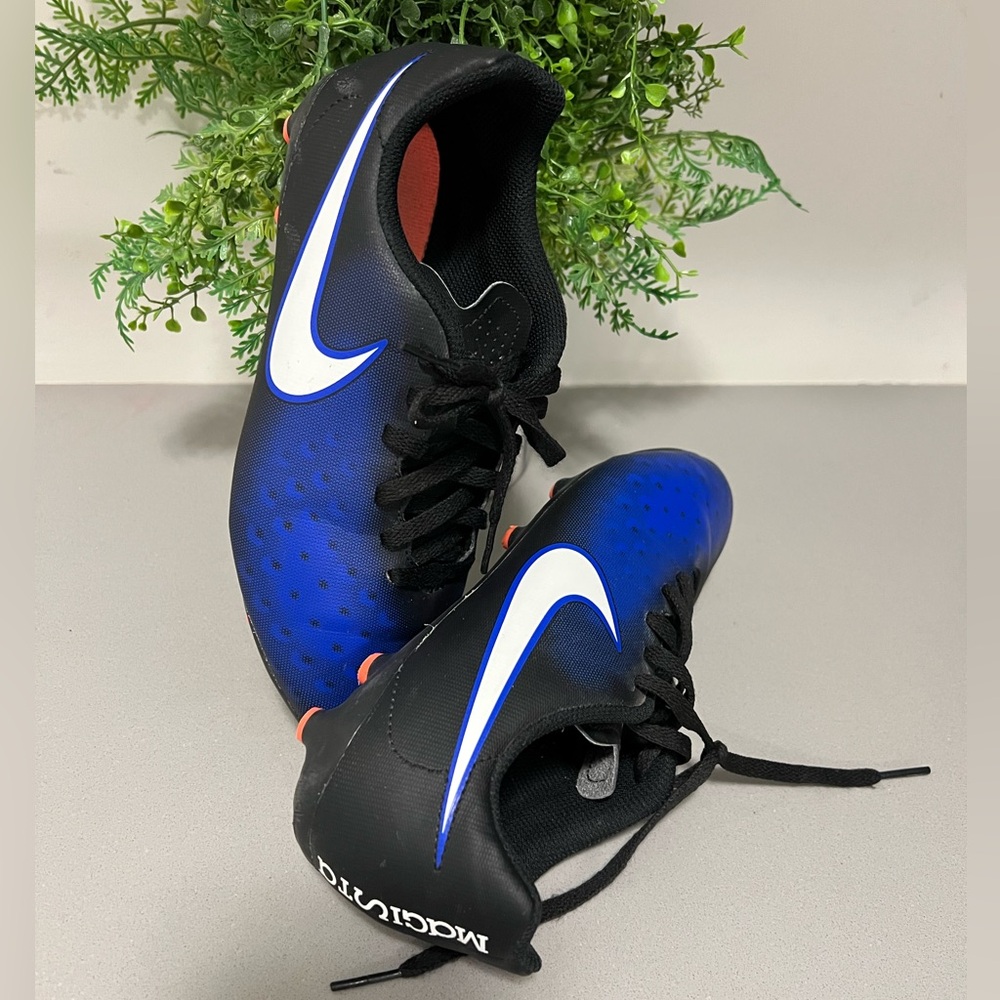Nike Black and Blue Athletic Cleats